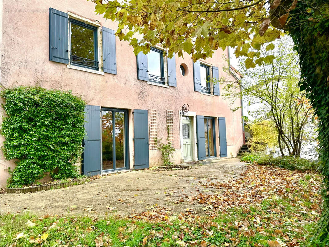 Maison à BRINDAS