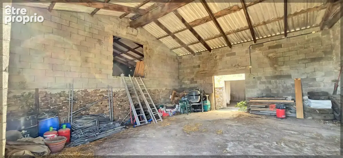 Saint-michel-de-chabrillanoux   propriété avec deux habitations, dépendances et plus de 15 000 m2 de terrain - photo 19