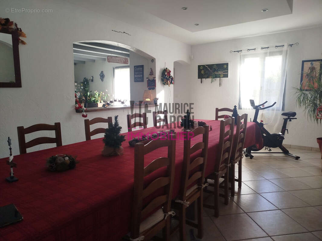 Maison à MORIERES-LES-AVIGNON