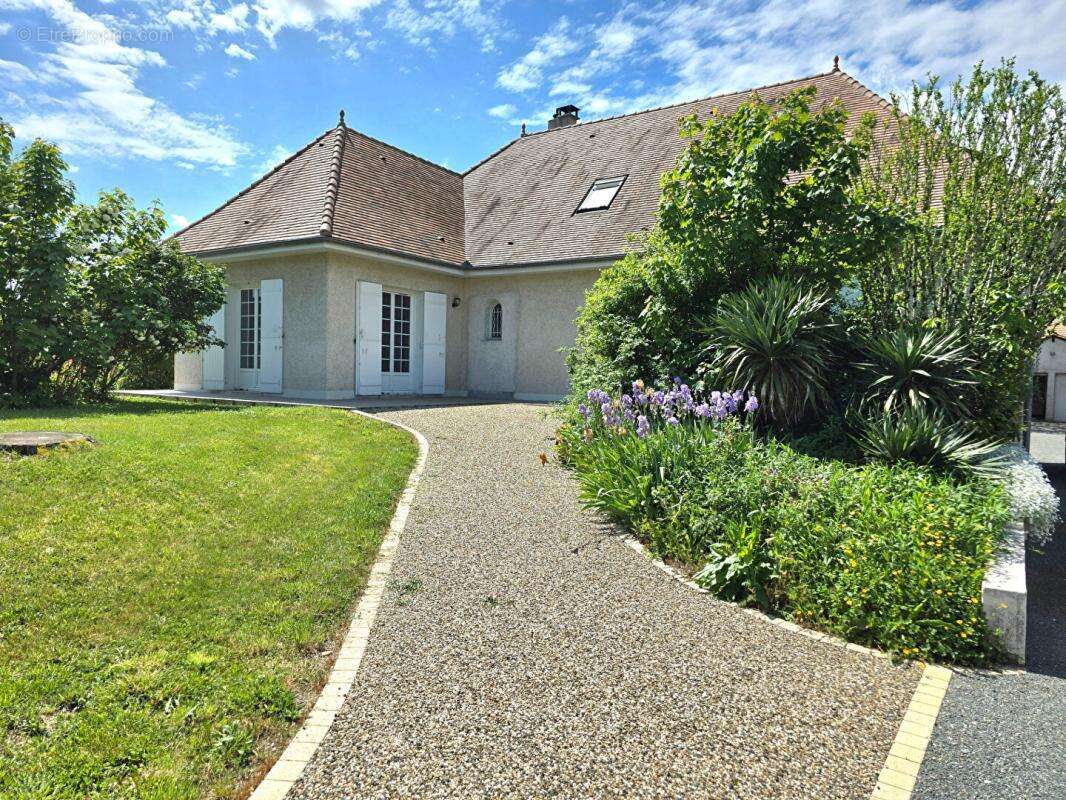 Maison à TRELISSAC
