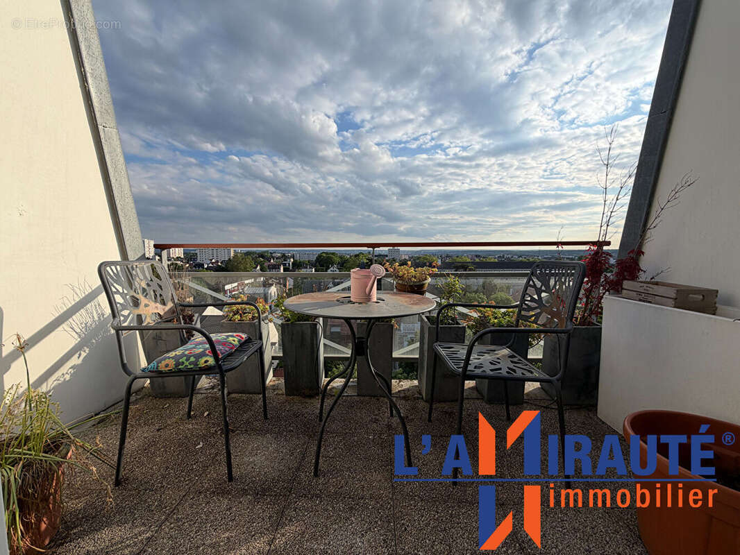 Appartement à SARTROUVILLE