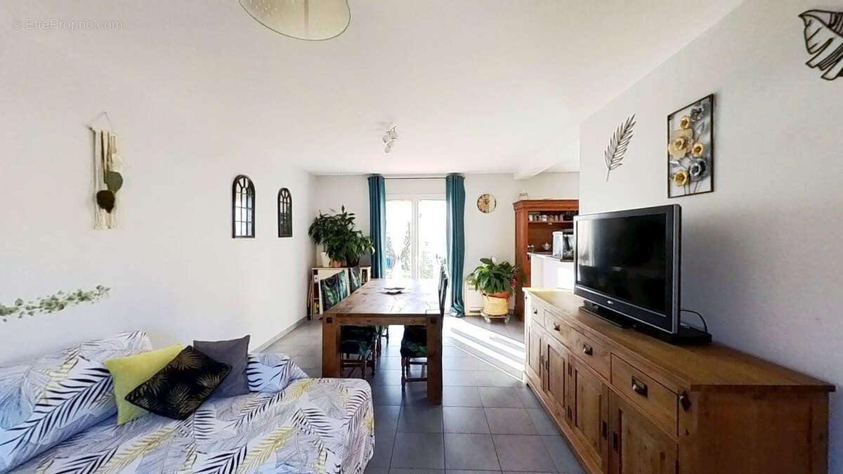 Maison à LASGRAISSES