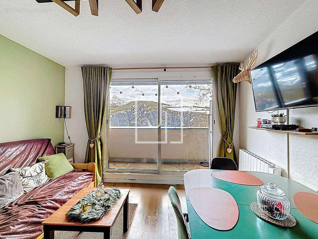 Appartement à LES THUILES