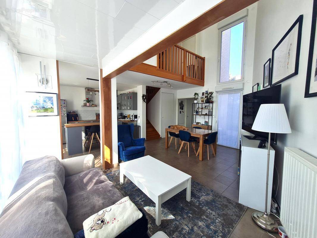 Appartement à JUVISY-SUR-ORGE