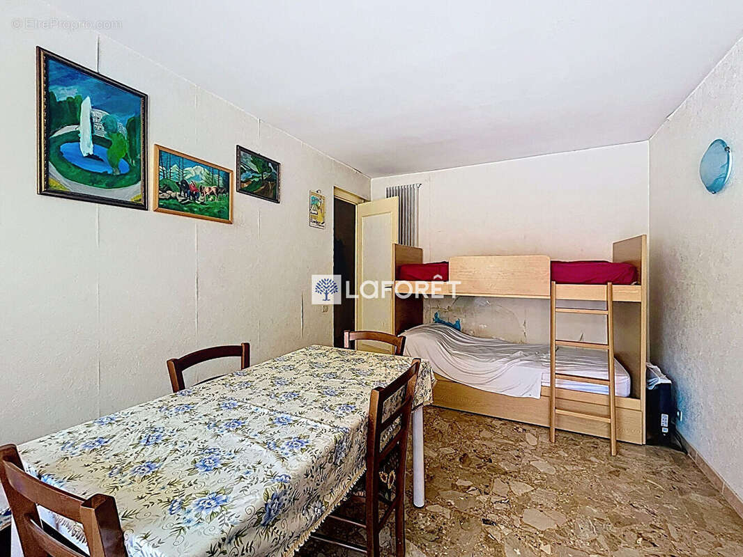 Appartement à ROQUEBRUNE-CAP-MARTIN