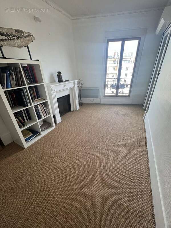Appartement à PARIS-20E