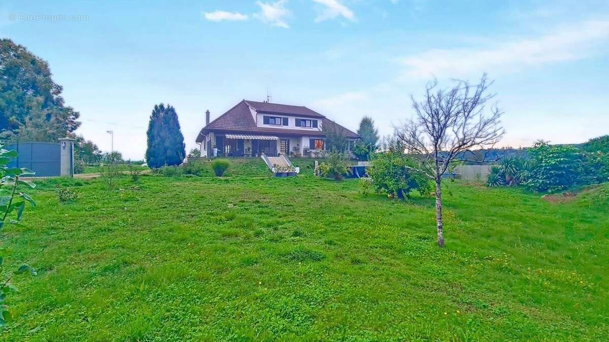 Espace vie au sud - Maison à CUSSEY-SUR-L'OGNON