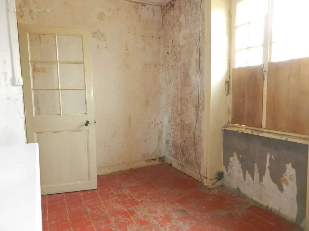 Maison à SAINT-PIERRE-SUR-DIVES