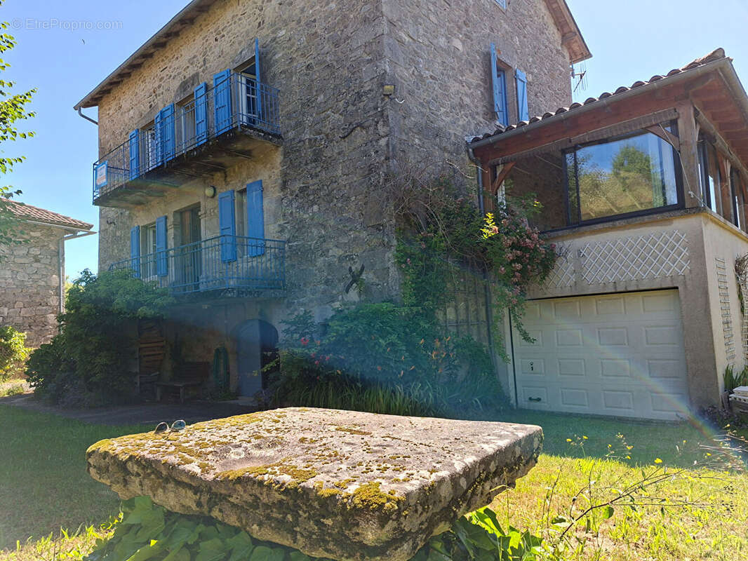 Charme de l'ancien & Volumes exceptionnels - photo 5