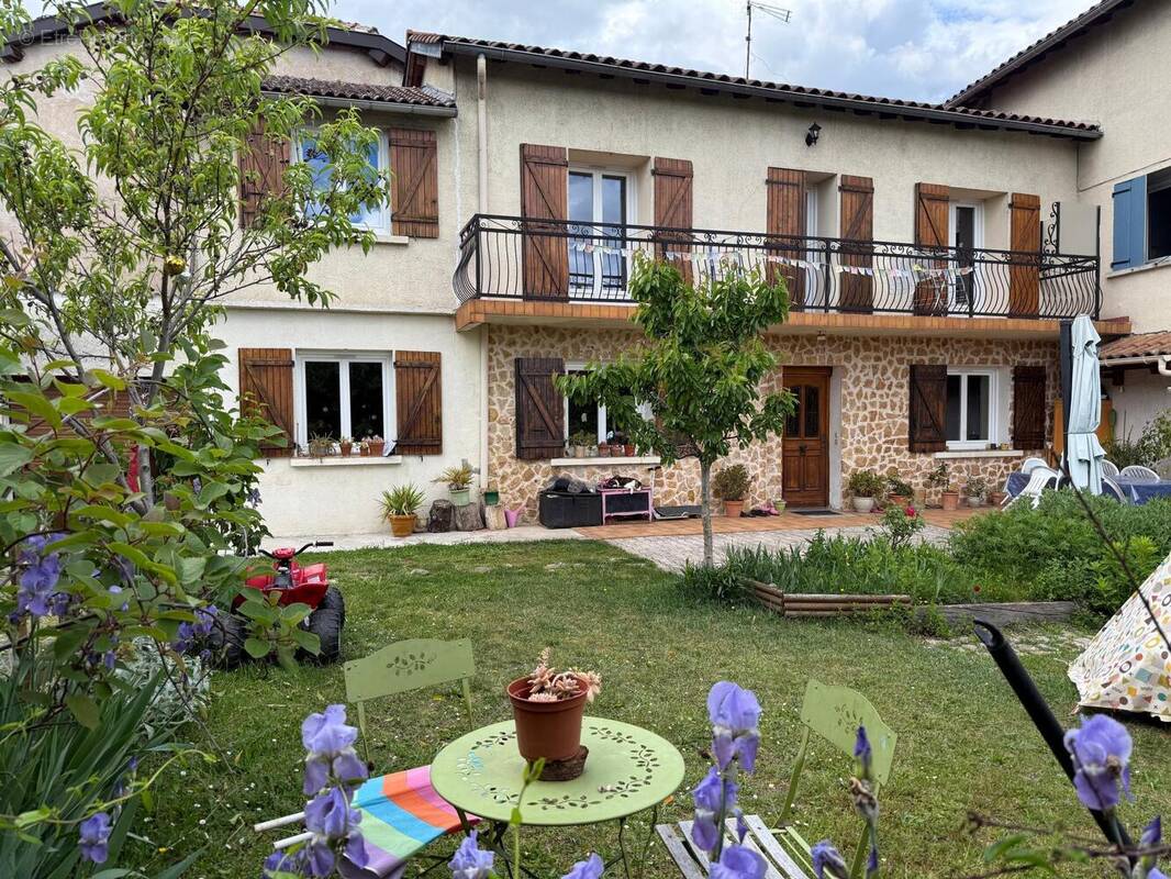 Photo 1 - Maison à ARNAS