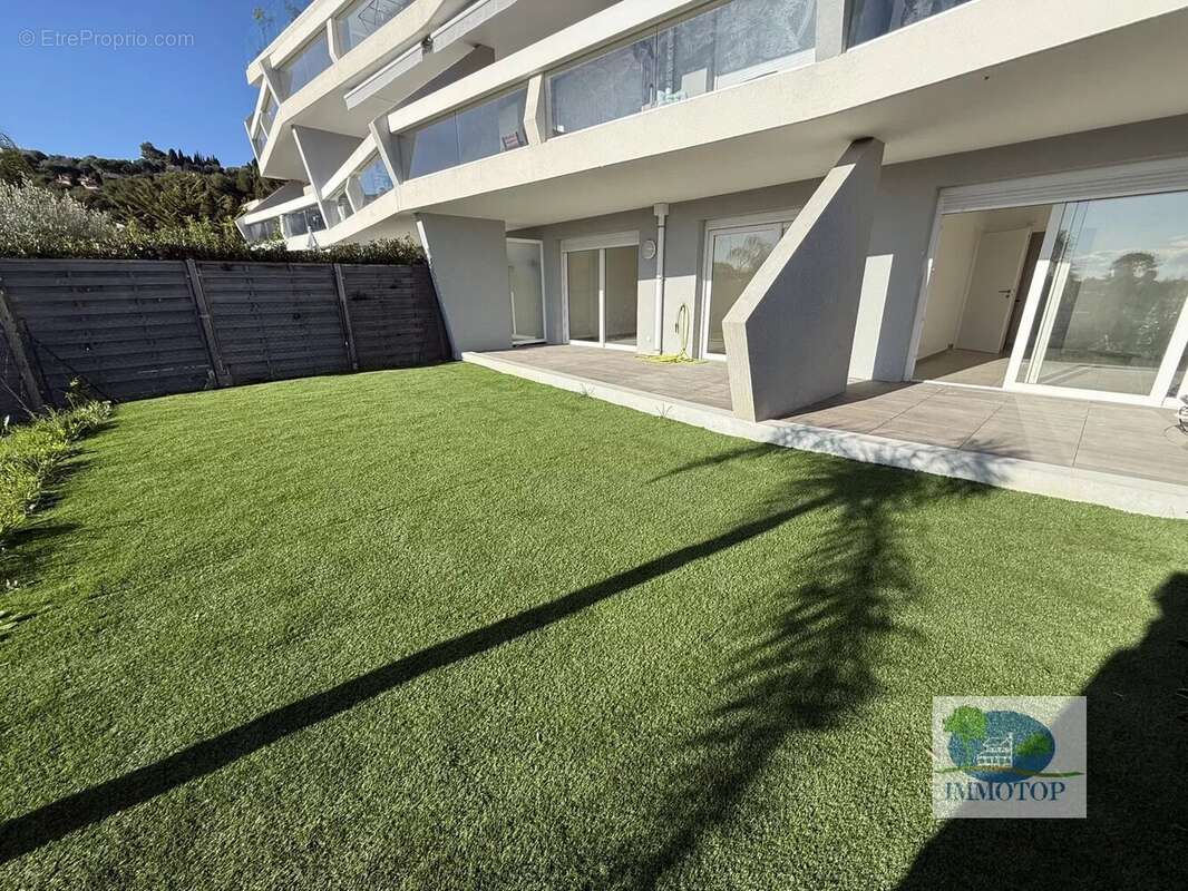 Appartement à ROQUEBRUNE-CAP-MARTIN