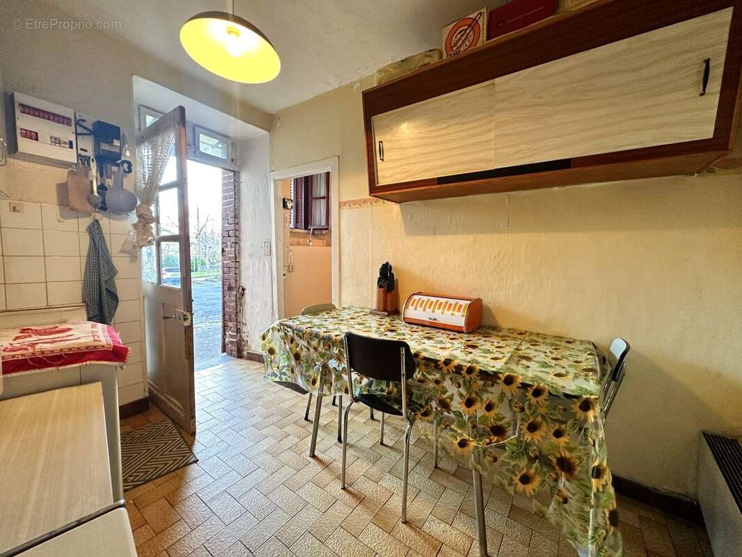 Maison à DECAZEVILLE