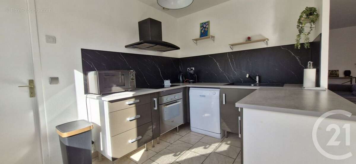 Maison à SAINT-DENIS-LES-PONTS