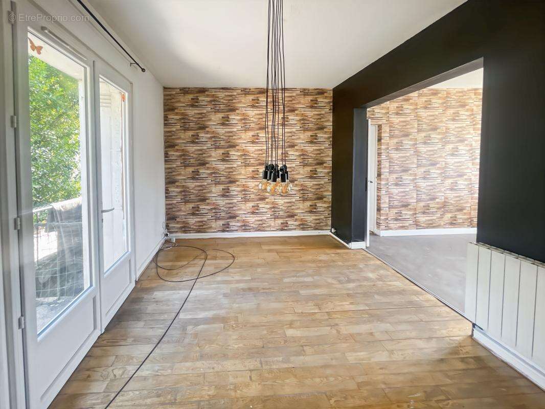  marsac-sur-l’isle – une maison familiale avec un beau potentiel ! - photo 3