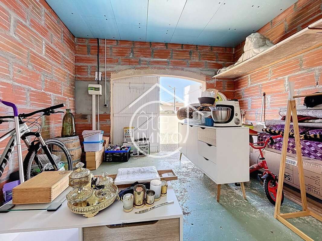 Maison à LAMOTHE-MONTRAVEL