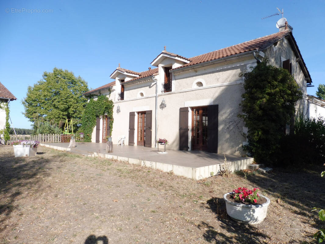 Maison à SAINT-ANDRE-DE-DOUBLE