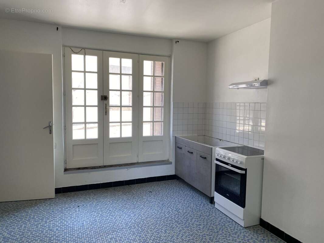 Maison 130 m² à Bugeat  - photo 3