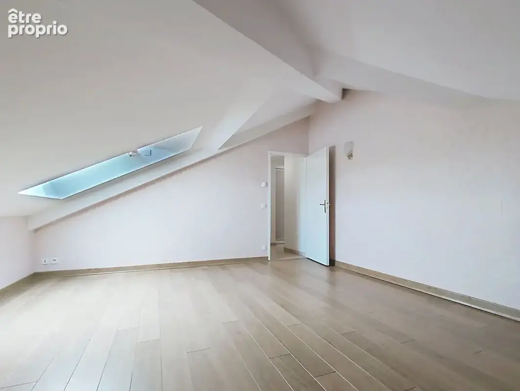 Appartement type attique La Roche Sur Foron 4 pièce(s) 96 m2 - photo 14