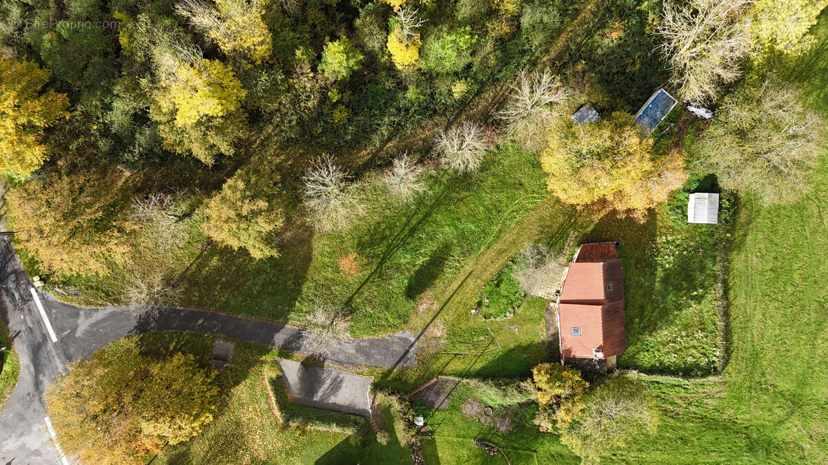 Maison à ECHASSIERES