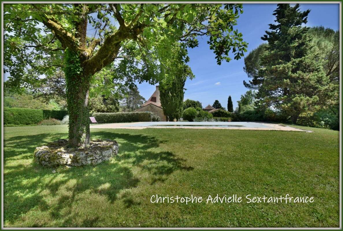 Domaine périgourdin de 400 M2 habitables sur 12 ha de parc avec pisicne - photo 5