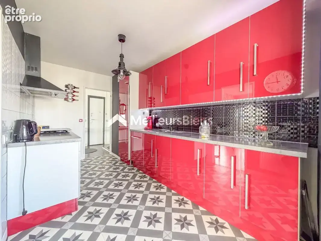 Grenoble - Appartement T3 de 78m2 - photo 8