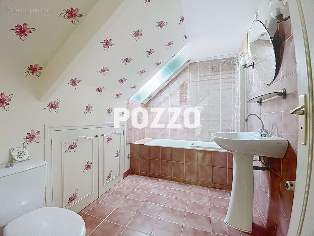 Maison à SAINT-PLANCHERS