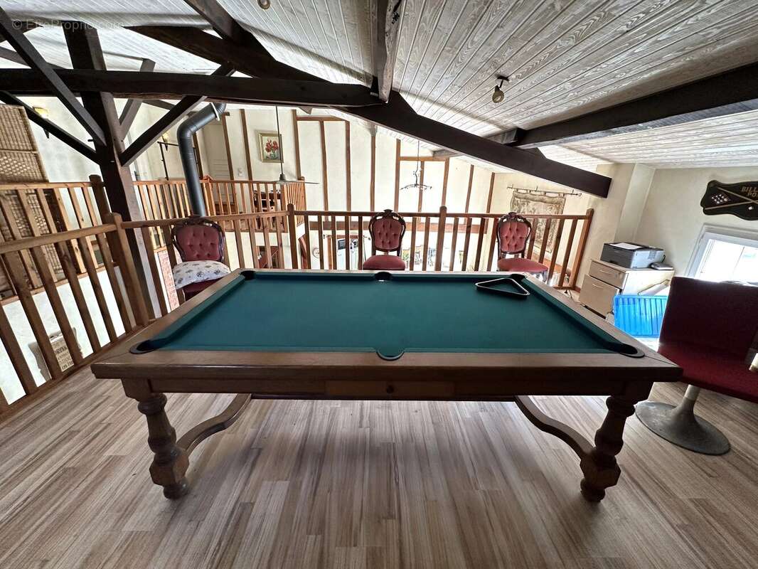 Maison à MONTPON-MENESTEROL