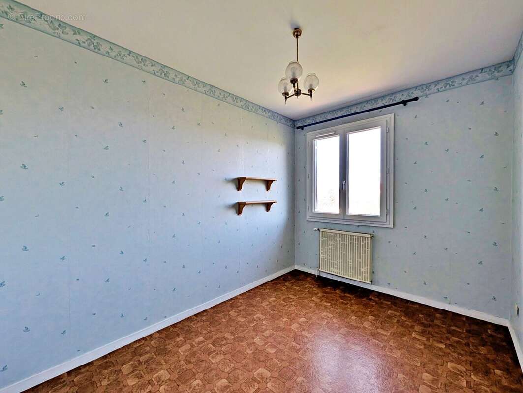 Bureau - Maison à ROMANS-SUR-ISERE