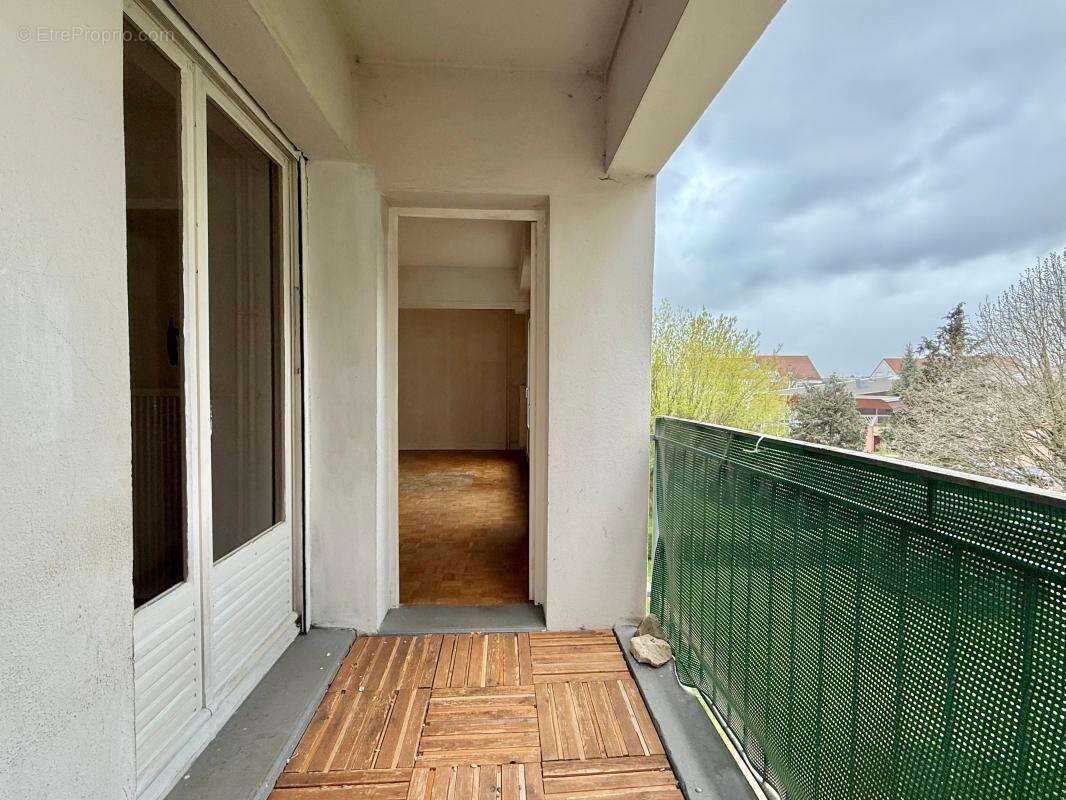 Appartement à CHENOVE