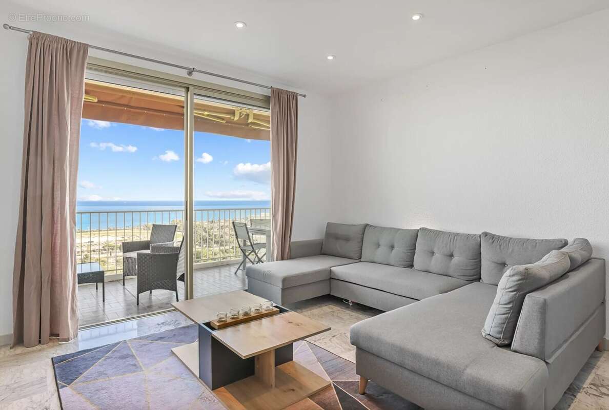 Appartement à CAGNES-SUR-MER