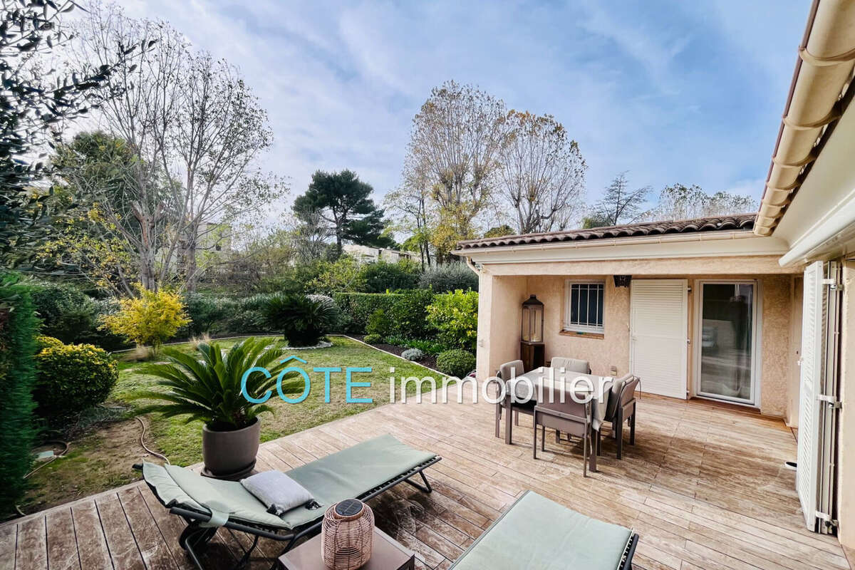 Maison à VILLENEUVE-LOUBET