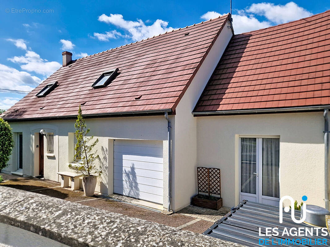 Maison à SAINT-AY