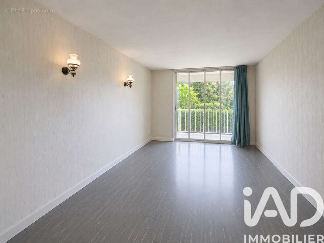 Photo 3 - Appartement à SUCY-EN-BRIE