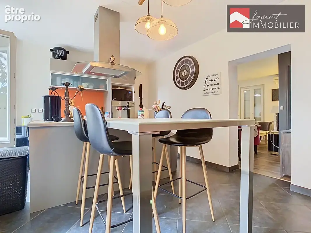 À VENDRE  - Appartement 5 pièces à vendre à Chalon sur Saône - 97 m² - photo 2
