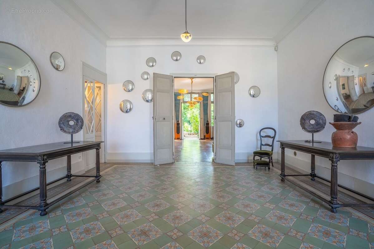 700 m² à Carcassonne  - photo 4