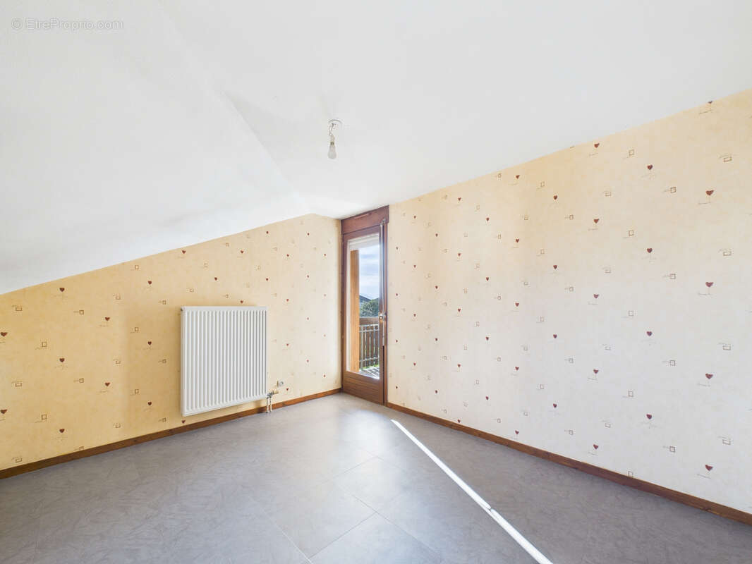 Appartement à SAINT-ALBAN-LEYSSE