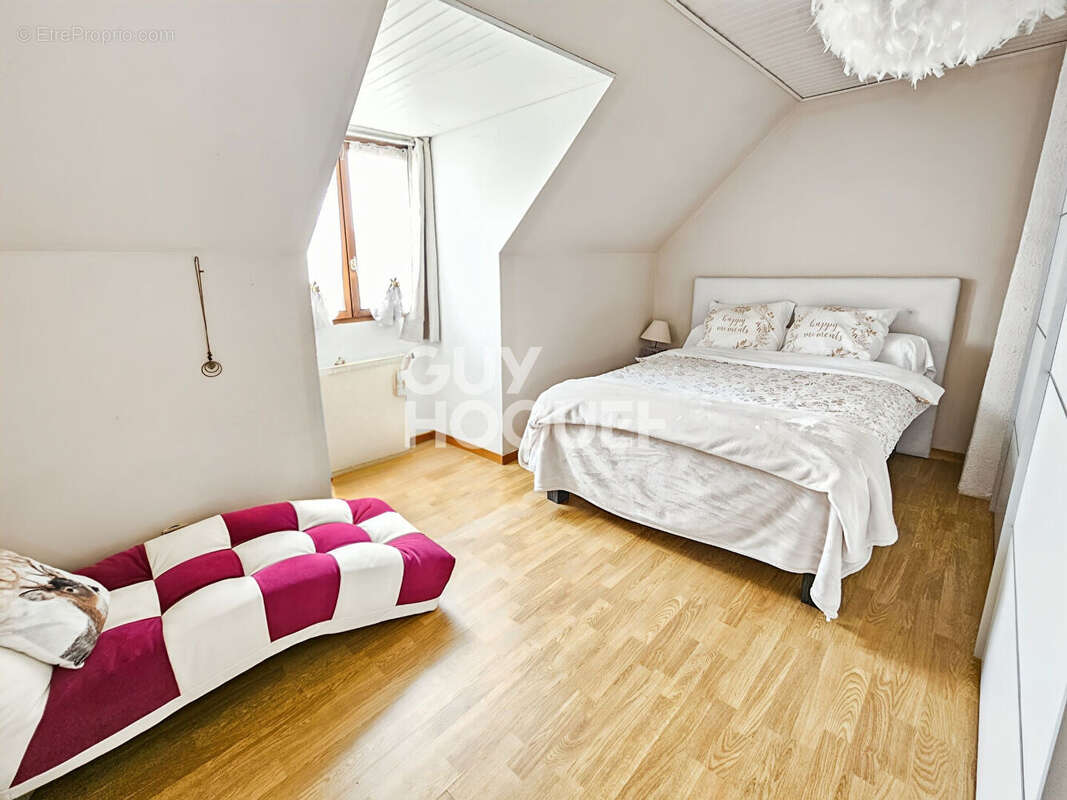 Maison à MARLES-EN-BRIE