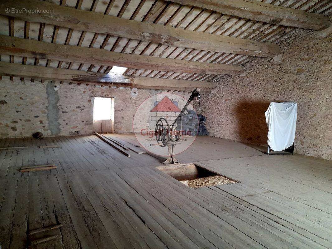 Maison à THEZAN-DES-CORBIERES