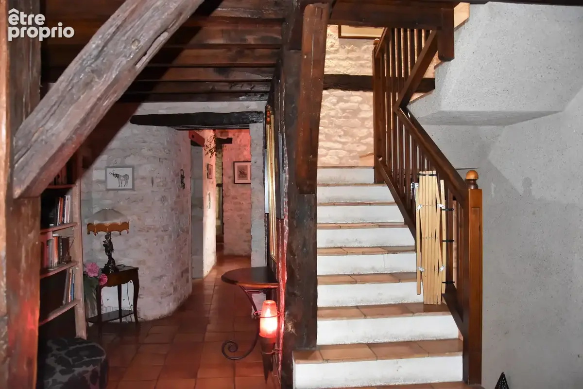 Propriété quercynoise en pierres avec logement indépendant et piscine sur 1ha. - photo 6