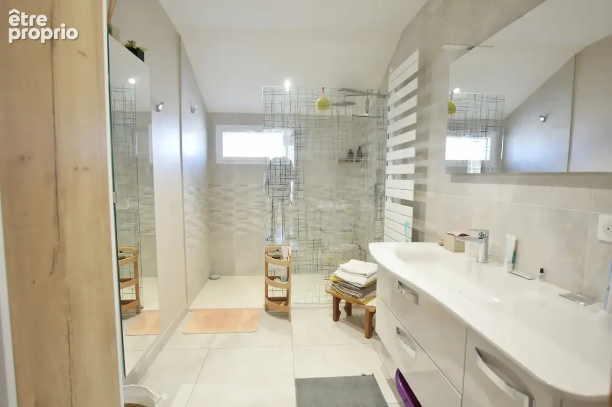Maison contemporaine aux belles prestations ! - photo 9