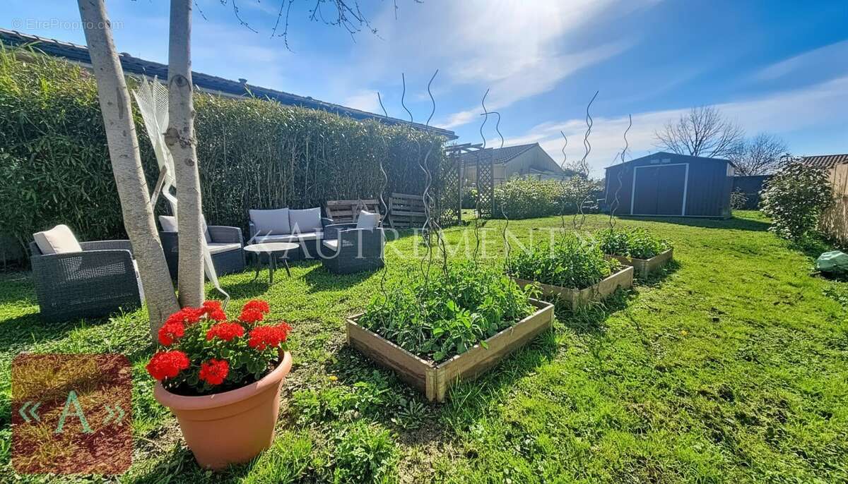 Maison à SAINT-SULPICE