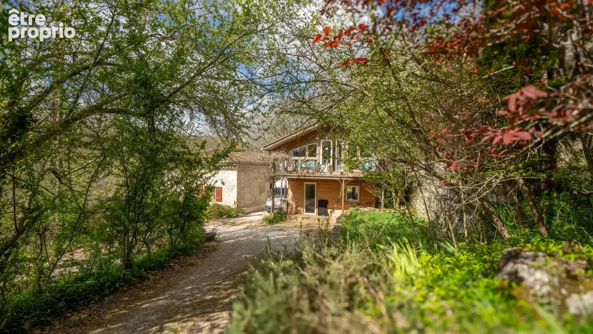 Maison en pierre avec chalet indépendant, sauna et terrain de 1,5 ha   Vue dégagée - photo 2