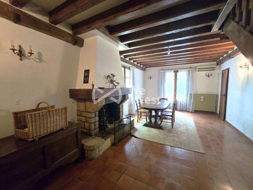 Maison à REBAIS