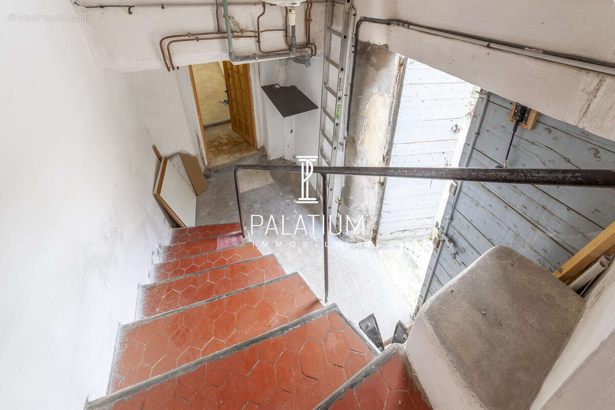 Appartement à GREOUX-LES-BAINS