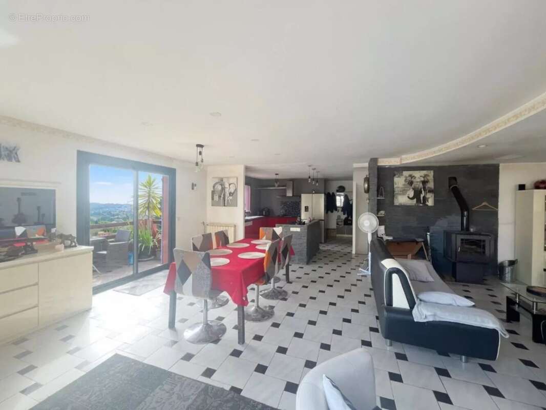 Maison à LA TURBIE