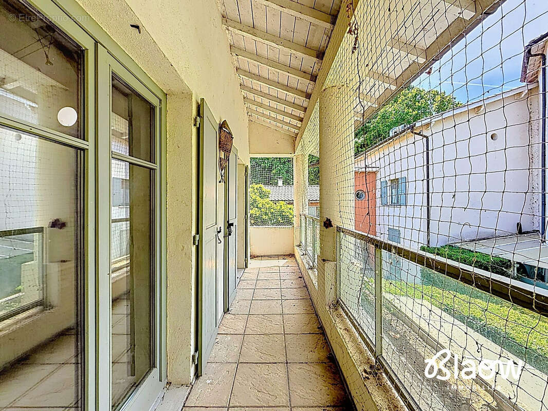 Appartement 98 m² à Meyzieu  - photo 8