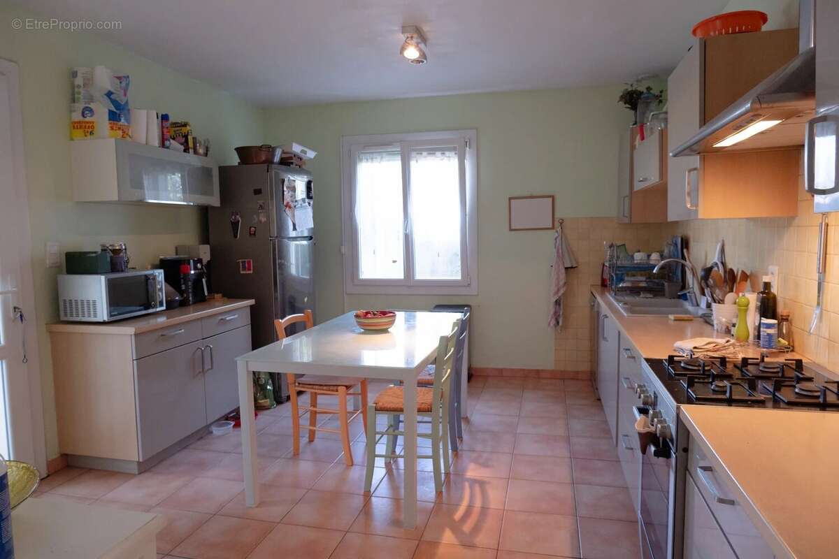 Maison à FONTVIEILLE