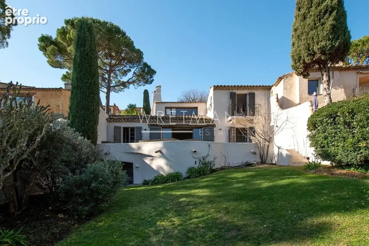 Villa dans un domaine prestigieux près du village de Valbonne - photo 5