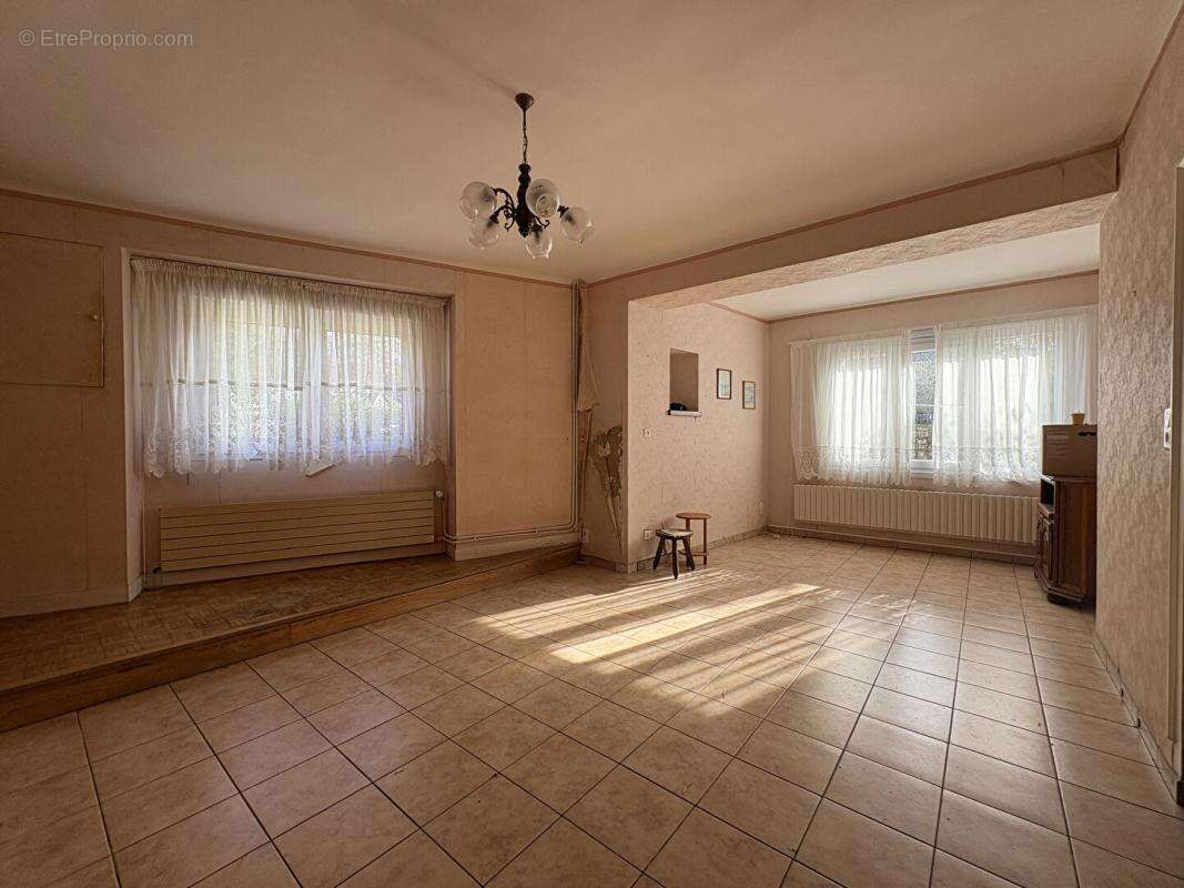 A vendre RIEC SUR BELON (29340) Maison 6 pièces 4 chambres 111m2 - photo 9