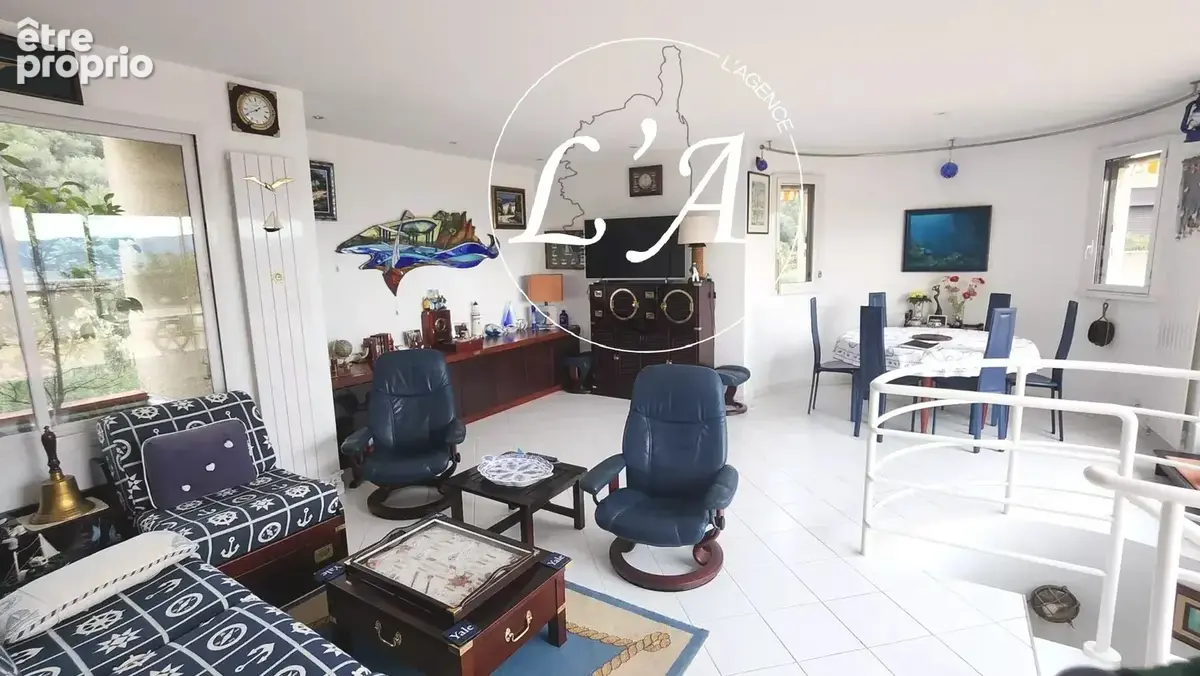 Duplex de standing en dernier étage – Triangle d’Or Ajaccio – Vue mer, terrasses, suite parentale - photo 12